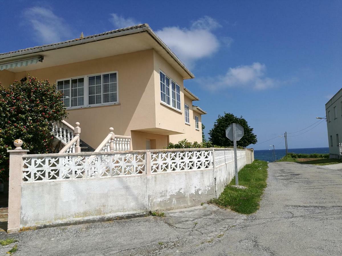 Chalet vacacional en segunda linea de playa Foz Exterior foto